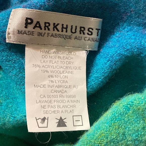 Sweater - Picture 4 of 4